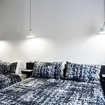 Bed & Breakfast Pomodoro Bed