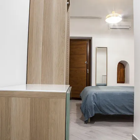 Couette-café Pomodoro Bed 4*
