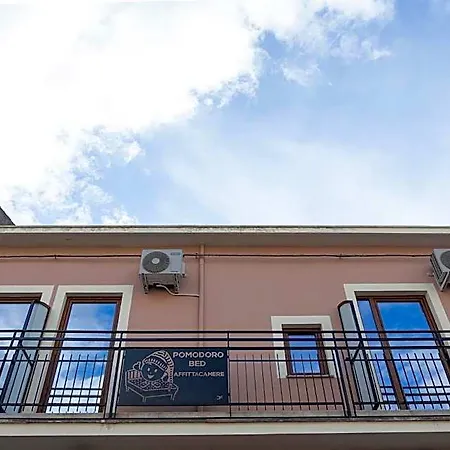 Pomodoro Bed Oda ve Kahvaltı Castrovillari