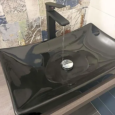 Pomodoro Bed Oda ve Kahvaltı 4*
