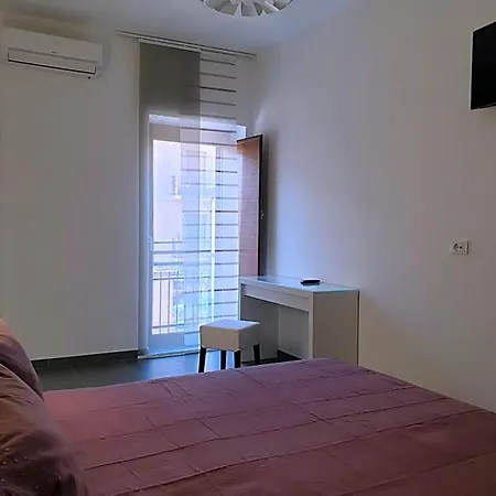 Oda ve Kahvaltı Pomodoro Bed 4*