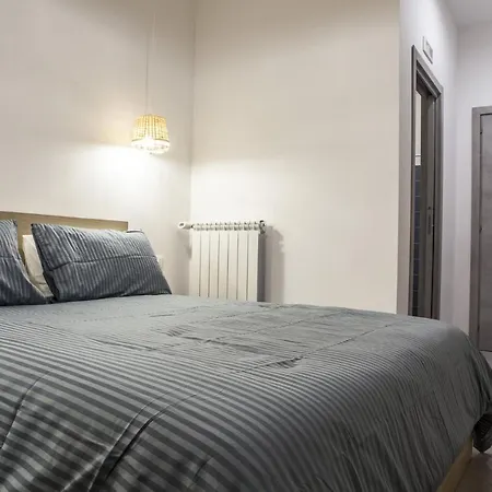 Pomodoro Bed 3* Castrovillari
