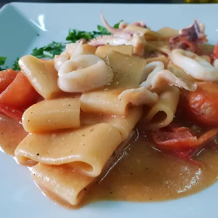 Pomodoro Bed B&B 카스트로빌라리