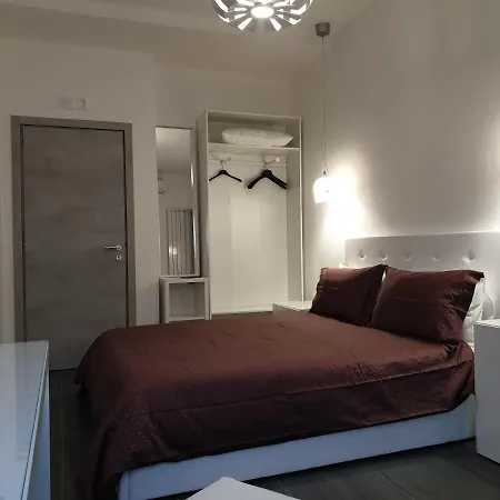 Couette-café Pomodoro Bed Castrovillari