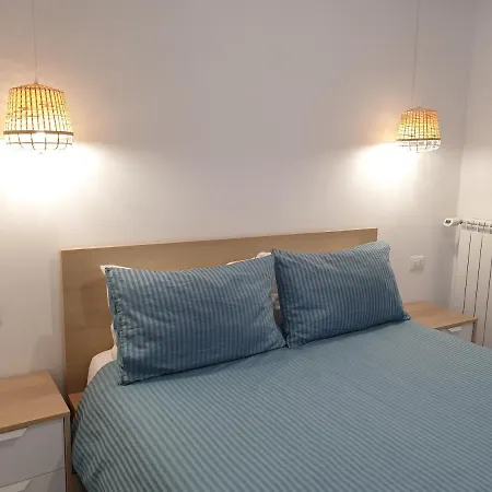 Pomodoro Bed 4* 카스트로빌라리