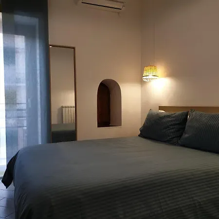 Bed & Breakfast Pomodoro Bed