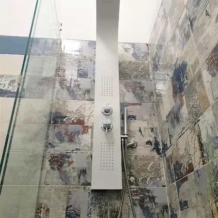 Pomodoro Bed Oda ve Kahvaltı