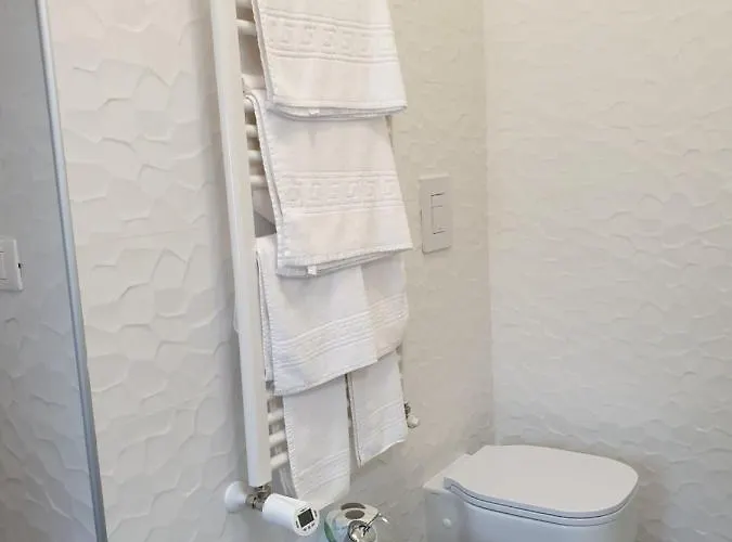 Pomodoro Bed Panzió Castrovillari